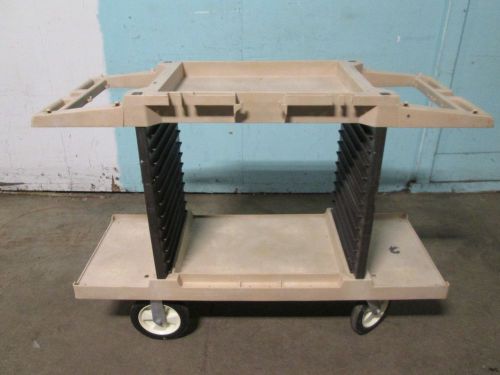 &#034; RUBBERMAID &#034; HEAVY DUTY COMMERCIAL HOTEL/MOTEL HOUSEKEEPING SERVICE CART