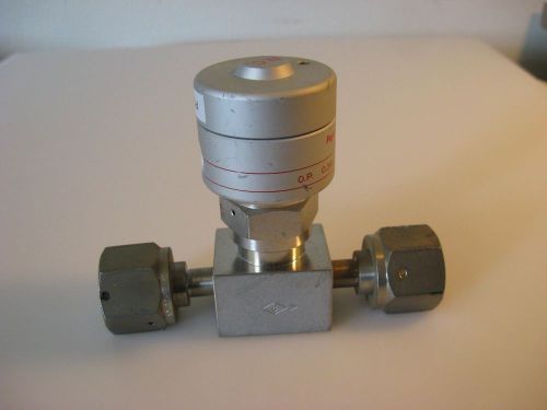 (HD) Fujikin O.P. 0.34~0.69 MPa Type N.C. Pneumatic Valve, 3/4&#034; fittings