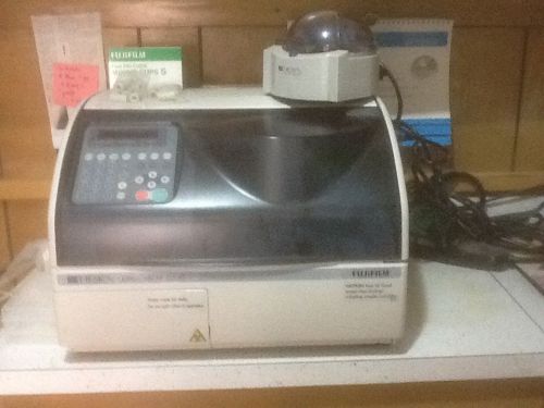 Heska Fuji DriChem 4000 and centrifuge