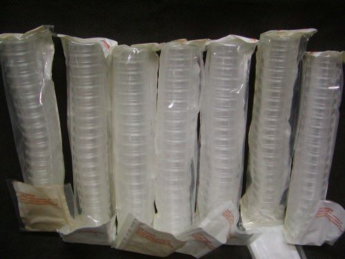 NEW 140 each 35 x 10mm Petri Dishes, lab dish