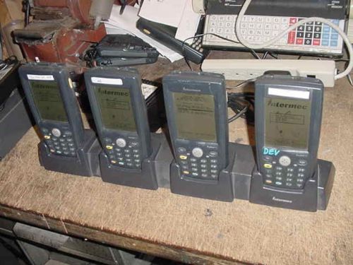 4x Intermec Model 700 (710A) Handheld Units for Parts/Repair. Power up. &gt;F2