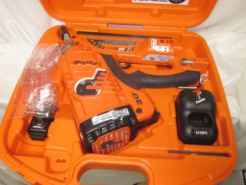 Used Paslode Framing Nailer Model# CF325 Li Woodworking Carpentry Construction