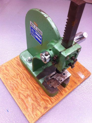 Rivet Jet Equipment &amp;Tool Press Machine Model NO 0 Riveting PressMachine