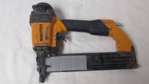 Bostitch 650S4 16-Gauge 2&#034; Max Air Pneumatic Sheathing Siding Stapler Nail Gun