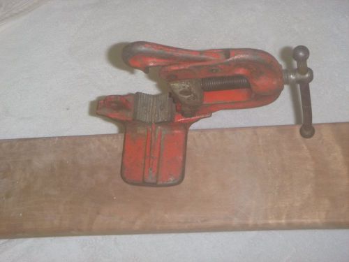 RIGID # 38 BENCH MOUNT PIPE VISE