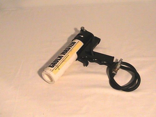 Caulk Master Pneumatic Caulking Gun