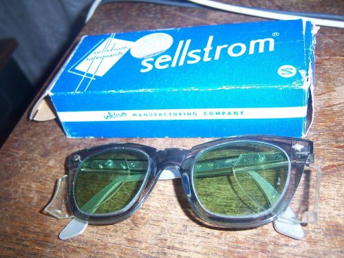 VINTAGE SELLSTROM 48 M/M C720S WELDING SAFETY SUN GLASSES GREEN STEAMPUNK