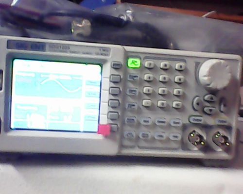 Siglent SDG1000 Signal Generator Function/Arbitrary Waveform Generator 25MHz