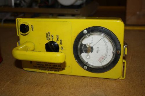 VICTOREEN CDV-715 GEIGER COUNTER VERY NICE