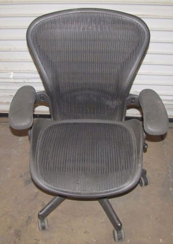 ^^ HERMAN MILLER AERON SIZE B BLACK CHAIR  - PARTS/REPAIR (HM6)