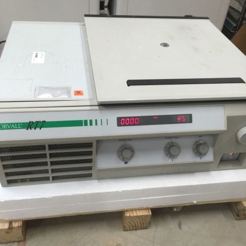 Sorvall RT7 RT-7 Refrigerated Tabletop Benchtop Centrifuge with Rotor