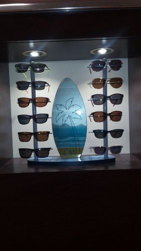 OCEAN PACIFIC DISPLAY AND FULL SET OF SUNGLASSES