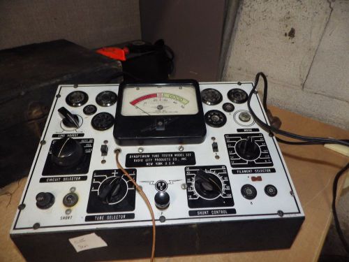 RADIO CITY PRODUCTS Vacuum Tube/Set Tester MODEL 322 DYNOPTIMUM Vintage