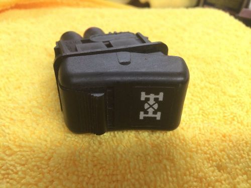 VOLVO VNL TRUCK 4x4 GT SWITCH 8077400 3231-1