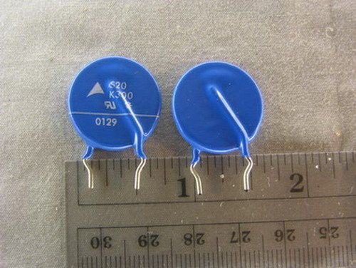 40 Epcos B72220S301K502 300V 8KA 20mm Varistors MOV