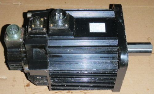 Yaskawa AC Servo Motor SGMGH-44D2A6C _ UTSAH-B17BB _ 4400 W _ 400 V _ 16.5 A