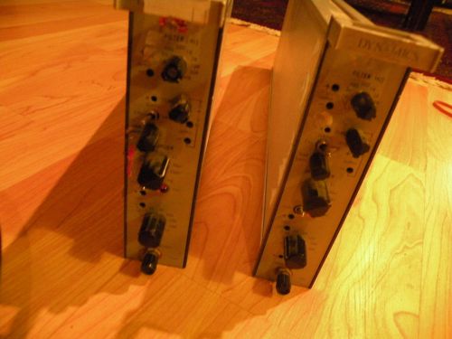 2 Dynamics 7526A Differential DC Amplifier Plug-Ins