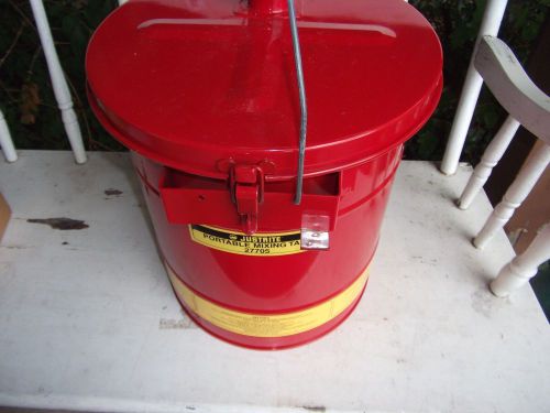 Justrite 27705 Portable Mixing Tank, 5 Gallon