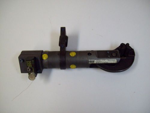 BTM PG-38-H-45-3-3-TM PNEUMATIC SINGLE LOCKING GRIPPER - USED - FREE SHIPPING!!!