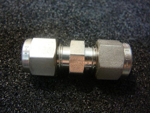 SWAGELOK Stainless Steel Tube Fitting, Union, 1/4&#034; Tube, OD  **NEW** 1/PKG