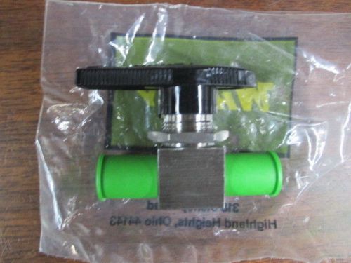 NEW Whitey SS-43VCR4 3000 psi Ball Valve 1/4&#034;