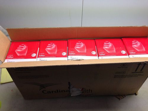 Quantity of 200 Cardinal Health Triflex Sterile Latex Powdered 6-1/2 Gloves 2D72