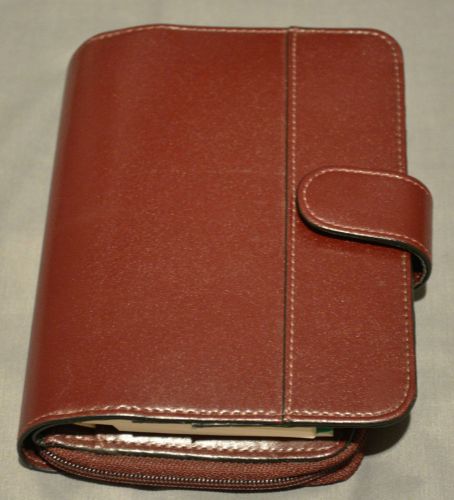 Day Planner Day Runner Burgundy Organizer with Zip Around Wallet 5&#034; X 7&#034;