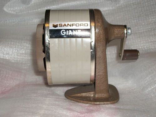 Sanford Giant Pencil Sharpener, Ajustible Pencil Sizes