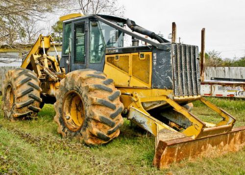 2004 John Deere 748GIII Log Skidder