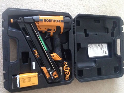 Bostitch 15 Gauge Angled Nailer Kit