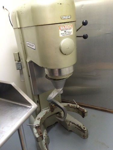 HOBART 80 QT DOUGH MIXER M-802