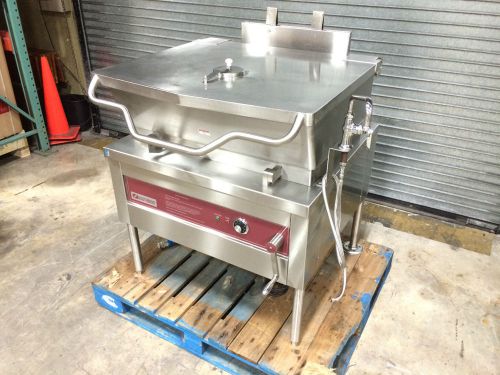 Southbend BGLM-30 Gas 30 Gallon Manual Tilt Skillet