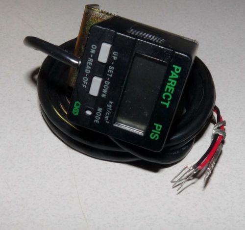 NEW CKD CORP PIS-P10K-6B PRESSURE SWITCH SENSOR DIGITAL PARECT PROXIMITY