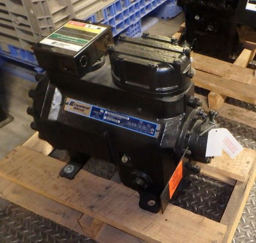 Copeland 5 HP, 460V, 3 PH, 2DC3050ETFD Semi-Hermetic Discus Compressor 2DC3-050E