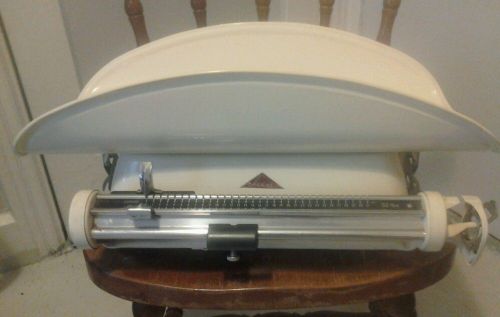 Vintage/antique Seca pediatric veterinarian scale excellent condition