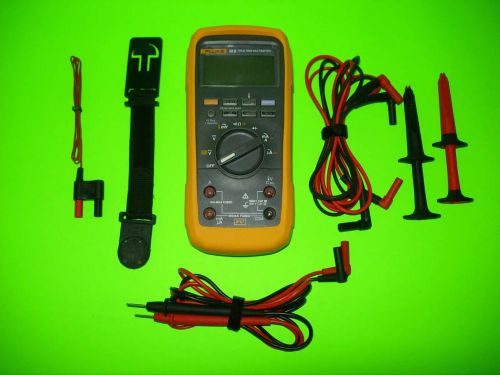 Fluke 28 II Rugged Digital Multimeter &amp; Fluke Accessory **WATER &amp; DUST PROOF**