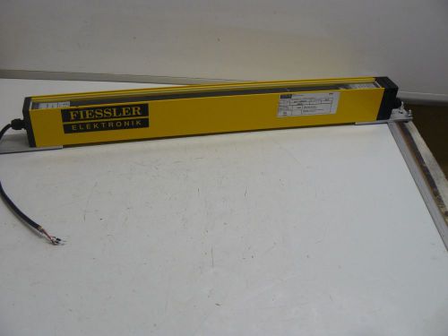 FIESSLER ELEKTRONIK SAU 1200/4 R SAFETY LIGHT CURTAIN ULVT 500/2R SENDER