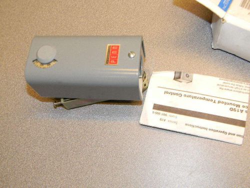 Johnson Controls  A19DAC-1C Surface Mounted Temperature Control 100/240°F NIB