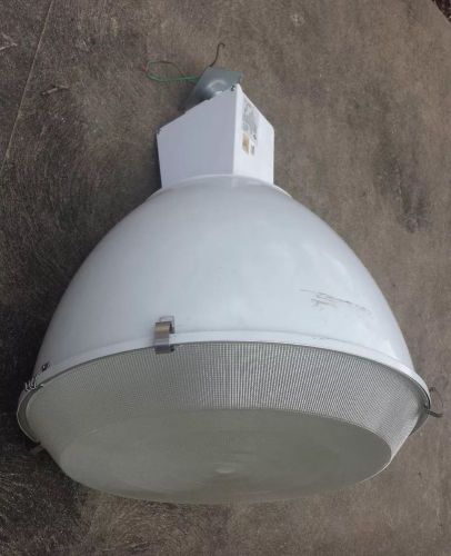 Used cew 400 watt multi-tap metal halide 22 inch low bay lights for sale