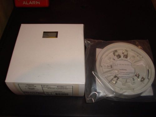 EDWARDS SIGNALING SC30U-3B PHOTOELECTRIC SMOKE DETECTOR &amp; BASE #CSBU-1