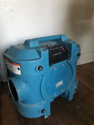 Dri-Eaz Dri Eaz Defendair HEPA 500 Air Scrubber