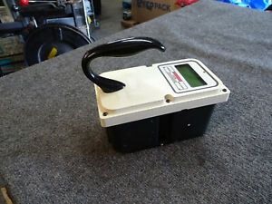 Victoreen 450B Ion Chamber Survey Meter