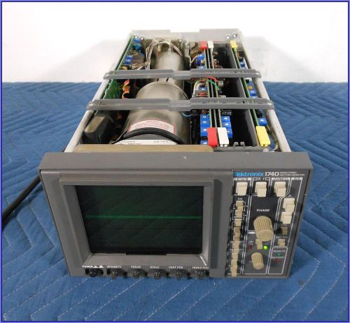 TEKTRONIX 1740 WAVEFORM VECTOR MONITOR - FREE SHIPPING IN THE U.S.