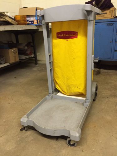 Rubbermaid Cart