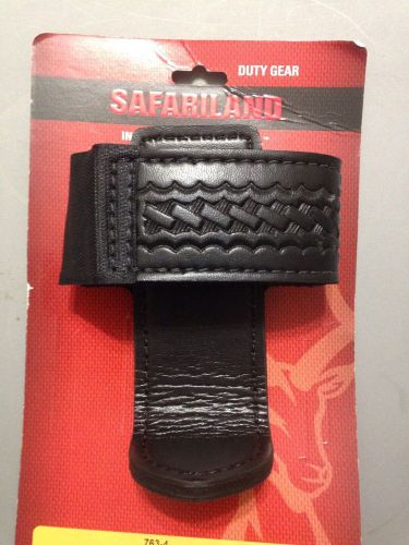 Safariland basketweave duty belt radio case 763-04, brand new. radio carrier for sale