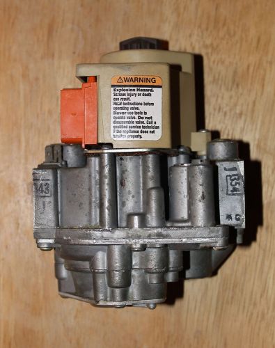 Honeywell VR8204C1084 HVAC Furnace Gas Valve