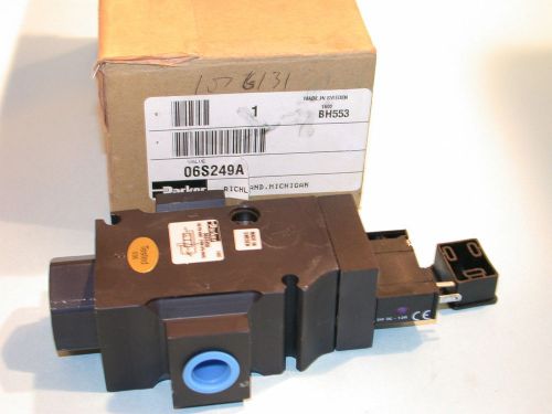 Up to 3 new parker 3 port 24vdc soft start air valves 06s249a for sale