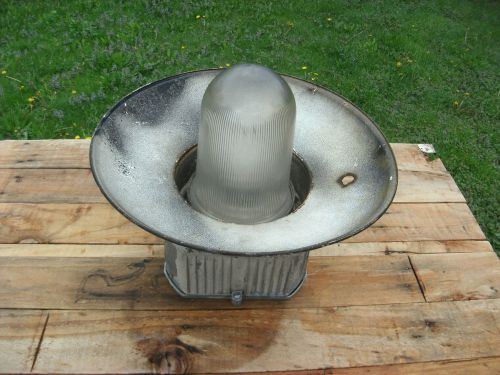 Vintage pyle national lvm series 100 watt mercury vapor lighting fixture w/shade for sale