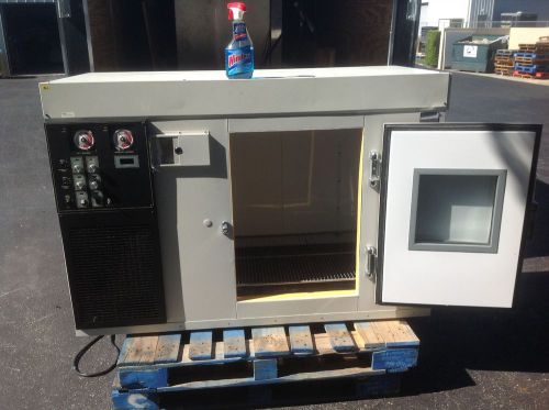 ENVIRONMENTAL TEST CHAMBER LINDBURG BLUE M REVCO PG-6-745-A (60&#034;) HEAT COLD BIG