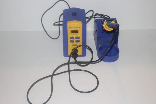 Hakko FX951-66 ESD-Safe Soldering Station with FM-2027 Iron